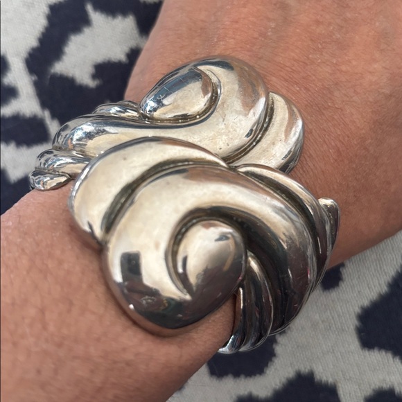 Silver Swirl Cuff Bracelet - Picture 4 of 5
